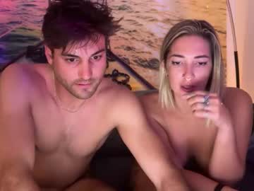 couple Live Sex Girls On Cam with ashtonbutcher
