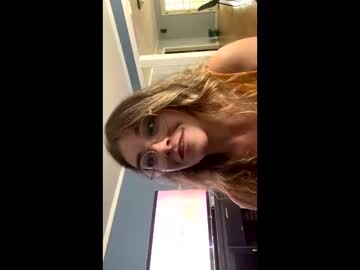 girl Live Sex Girls On Cam with intothewoodswego