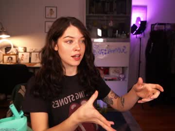 girl
        spectralmatter cam image #34657