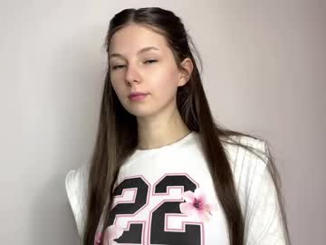 girl
        cyndyrodrigus cam image #36139