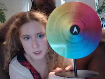 couple
        violetxdaddy cam image #16585