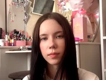 girl
        blush_fairy cam image #29131