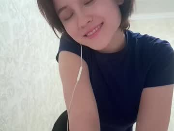 girl
        vivatrude cam image #34516