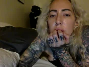 couple Live Sex Girls On Cam with paigesixx_charlievicious