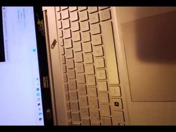 couple Live Sex Girls On Cam with emberxtony