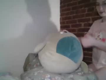 girl
        daddysdollhouse cam image #1610