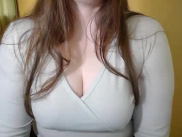 girl
        brunettebimboxo cam image #17346