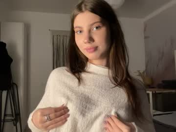 girl
        lindseysales cam image #35509