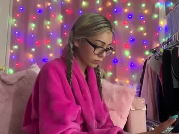 couple Live Sex Girls On Cam with giaavalentinee