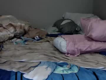 couple Live Sex Girls On Cam with daddysjellyfish