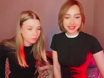 couple Live Sex Girls On Cam with cherrycherryladies