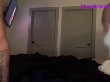 couple Live Sex Girls On Cam with spanishmommyy