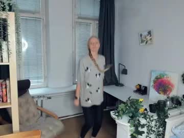 girl Live Sex Girls On Cam with rave_the_love