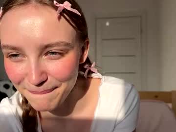 girl
        lolaatate cam image #35266