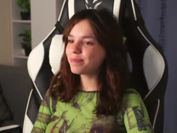 girl
        darellecrago cam image #14716