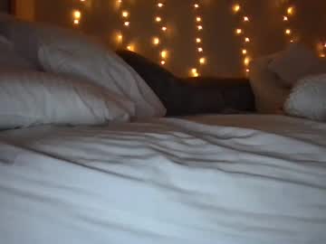girl
        cootiemoot cam image #11326