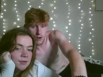 couple Live Sex Girls On Cam with zekeee420
