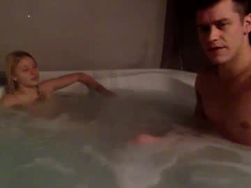 girl
        kellyjarod cam image #18040