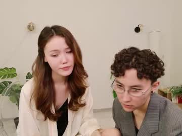 couple
        pinktwinss cam image #35574