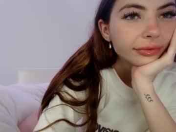 girl
        itsmyahxox cam image #1305