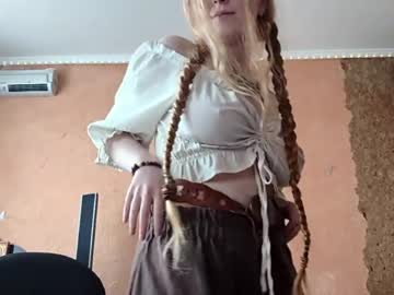 girl
        gertrudisturbe cam image #36025