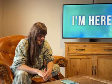 girl
        claire_moulin cam image #35219