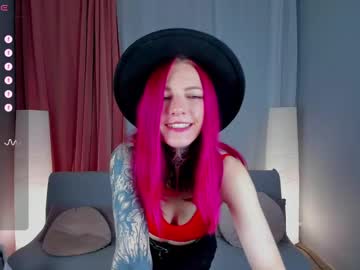 girl
        cherry_roxy cam image #15809