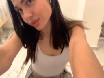 girl
        not_hot_menu cam image #34815