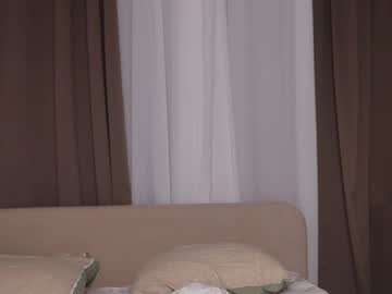 girl
        exper1mental_love cam image #29111