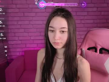 girl
        nicole_brownie cam image #36123