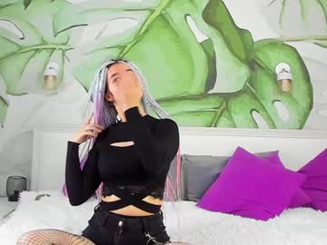 girl
        lixvel cam image #14620