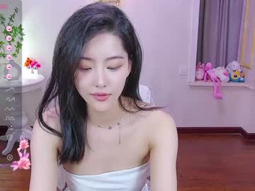 girl
        lovewindy cam image #10110