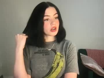girl
        littlesugarpea cam image #1969