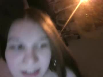 girl
        ooovooxo cam image #35023