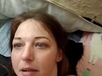 couple Live Sex Girls On Cam with yardboy84