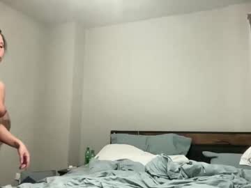 couple
        logan109999 cam image #35814