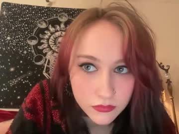 girl
        7uckyjinx cam image #7289