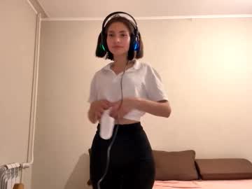 girl
        ladawndepippo cam image #29733