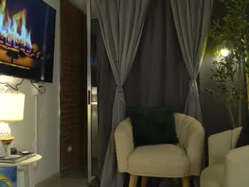 girl
        kendall_ruiiz cam image #34637