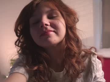 girl
        erlineberkshire cam image #20789