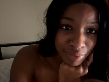 girl
        minnasb cam image #17714