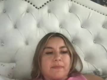 girl Live Sex Girls On Cam with latinalinda02