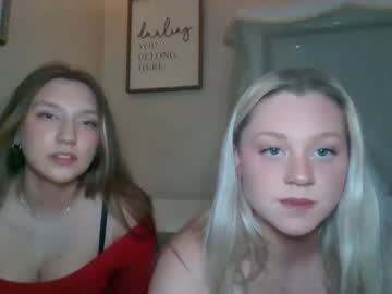 couple
        2prettylittlething2 cam image #7082