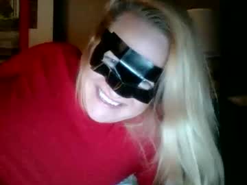 girl
        ducttappedblondief cam image #11043