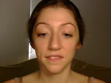 girl
        luna_azurra cam image #27128
