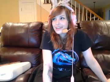 girl
        lilpsychobun cam image #29146