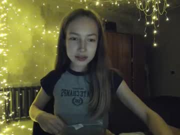 girl
        fene4ka cam image #28304