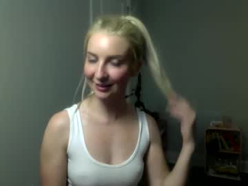 girl
        littlelanaxo cam image #6270