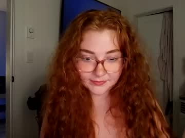 girl
        gingerprincess555 cam image #30280
