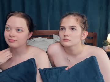 couple Live Sex Girls On Cam with shine_ember